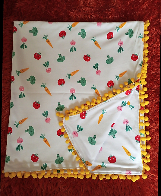 Çift kat Ponpon'lu Battaniye