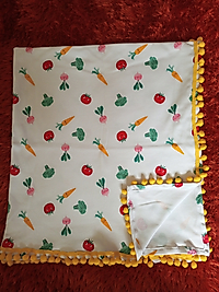 Ponpon'lu Battaniye Tek Kat