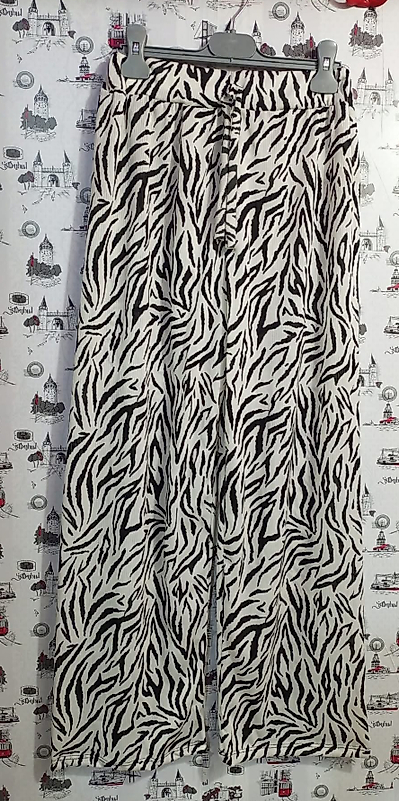 Pantolon zebra desenli